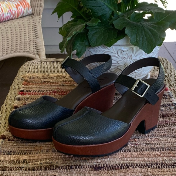 Kork-Ease Shoes - Kork’s Rosa Leather Platform Clog/Sandal